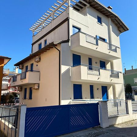 קאורלה Residence Stefania Attici Su 2 Livelli - Agenzia Cocal מראה חיצוני תמונה