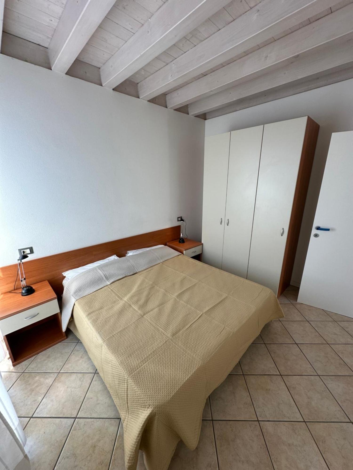 קאורלה Residence Stefania Attici Su 2 Livelli - Agenzia Cocal מראה חיצוני תמונה